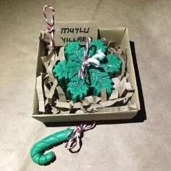 Perenna Kar Tanesi Mum 